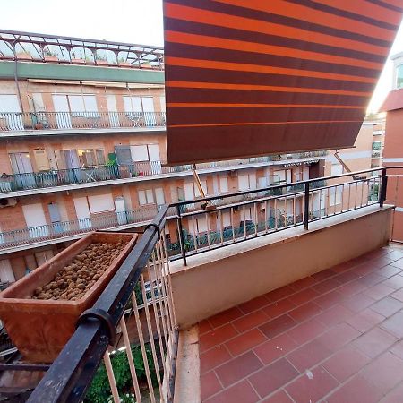 Hotel 12Min Da Roma Centro Stanza Grande E Luminosa Ciampino Exteriér fotografie
