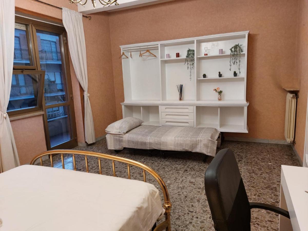 Hotel 12Min Da Roma Centro Stanza Grande E Luminosa Ciampino Exteriér fotografie