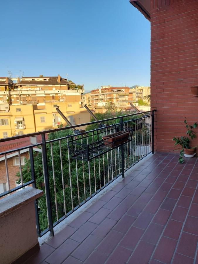 Hotel 12Min Da Roma Centro Stanza Grande E Luminosa Ciampino Exteriér fotografie